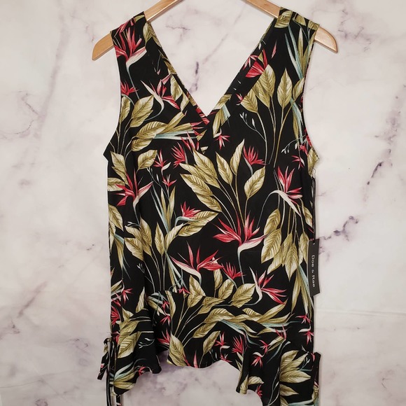 DOE & RAE black tropical sleeveless blouse S - Picture 1 of 9